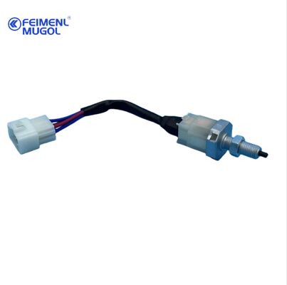 좋은 가격 고성능 브레이크 라이트 스위치 DN1-13480-AA는 Shunda 및 Kaiyun 차량과 호환되며, 신뢰할 수 있는 브레이크 신호 활성화를 제공합니다. 온라인으로